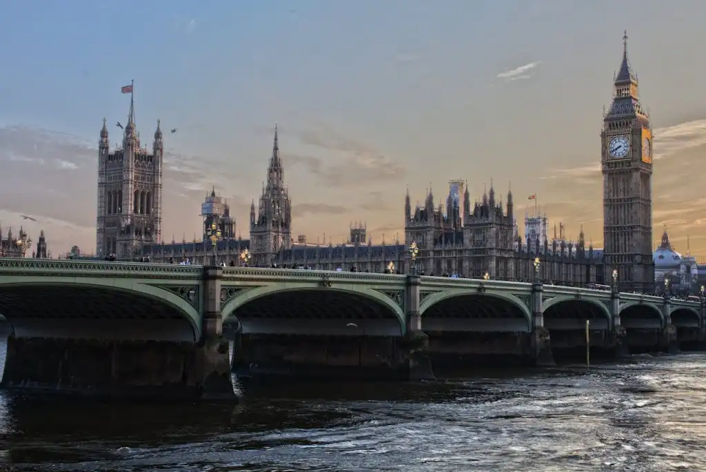 Angielski dla turystyki online lub z dojazdem do Londynu